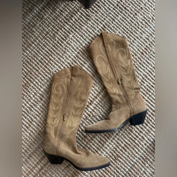 Brown Suede Matisse Agency Western Boot Size 7 *Worn Once* - Picture 3 of 7